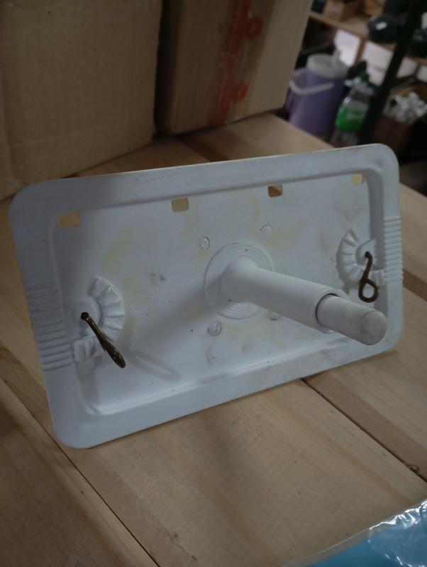 REPUESTO TAPA DE PLASTICO MOCHILA EMPOTRABLE