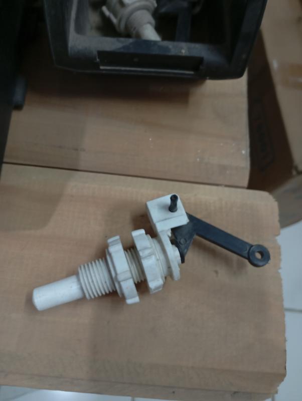 BOTON P/MOCHILA INODORO