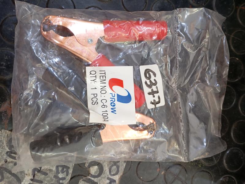 PINZA P/BATERIA 100A C/U