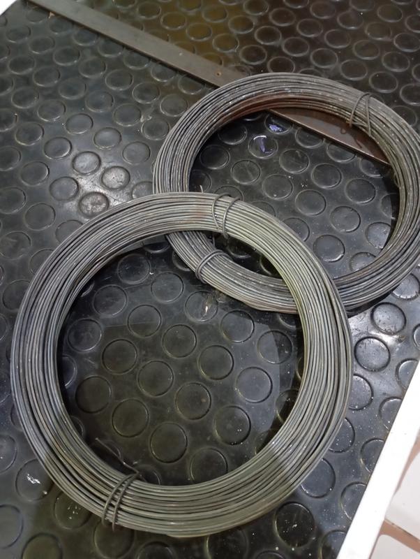 ALAMBRE NEGRO Nº 16 x 1kg.