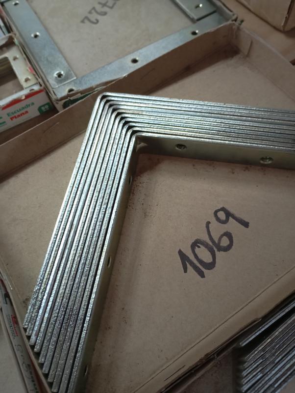 ESQUINERO ANGULO 150 X 150MM