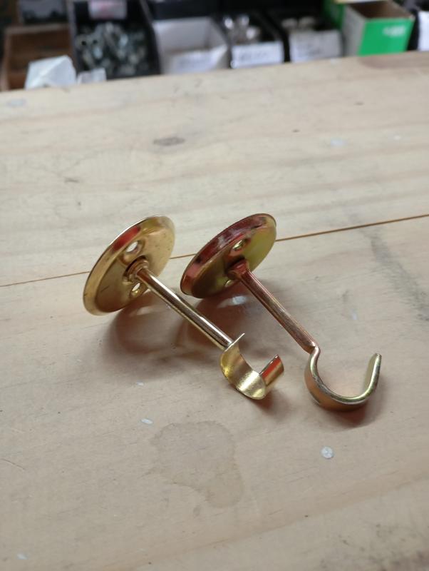 SOPORTE CORTINA SOLDADO 1/2! LARGO ABIERTO