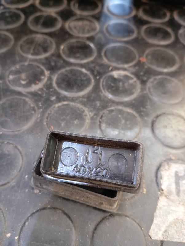 REGATONES RECTANGULARES 20X40 MM INTERIOR