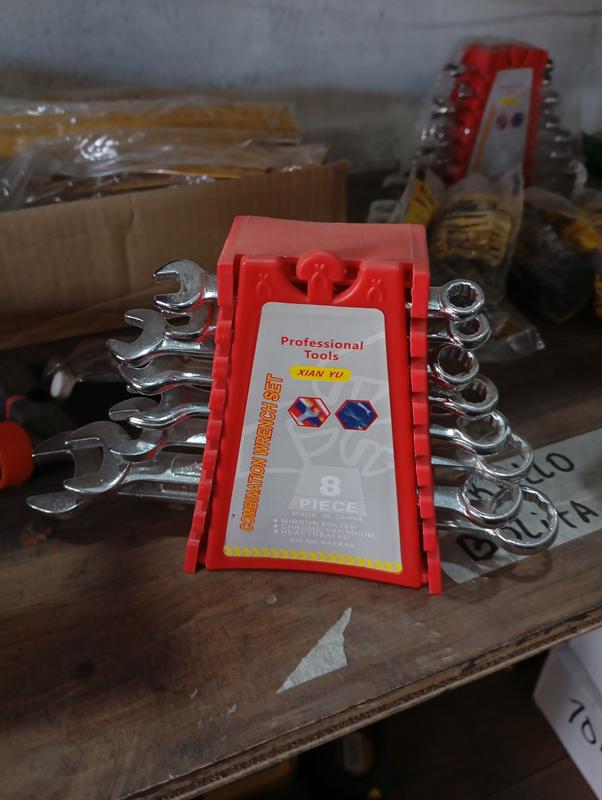 LLAVE COMBINADA ESTUCHE ROJO 8PZ