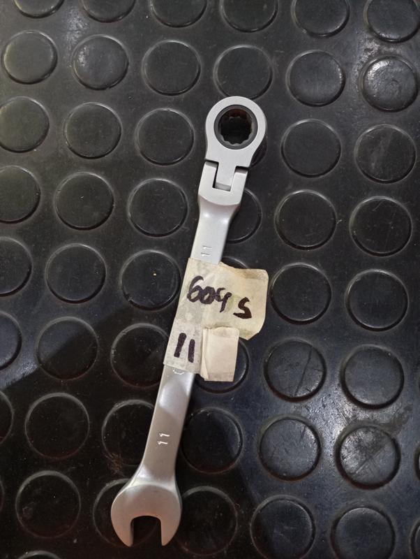 LLAVE COMBINADA ARTICULADA C/CRIQUET 11MM