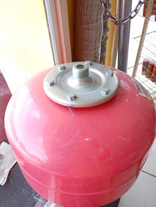 TANQUE HIDRONEUMATICO 24LTS