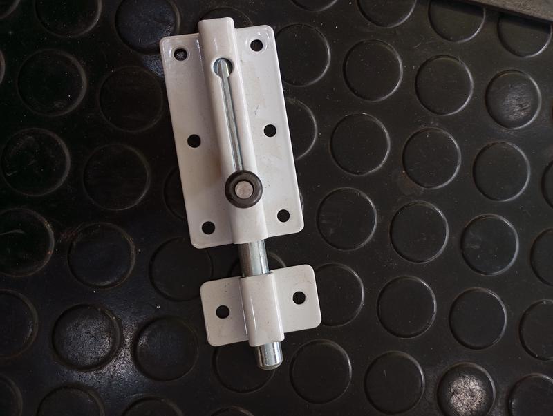 PASADOR C/RESORTE "BLANCO" Nº 4 (80X4