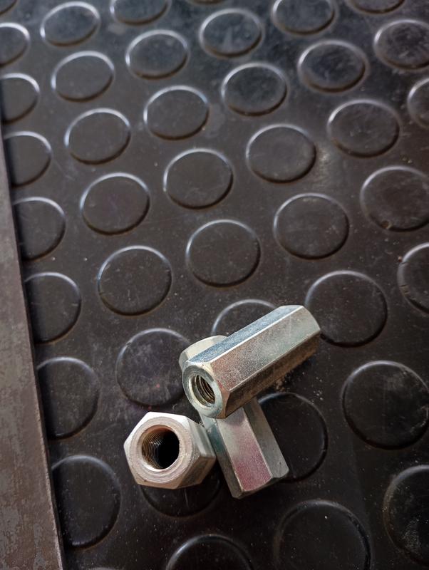 CUPLA P VARILLA ROSCADA GALVANIZADA 3 8